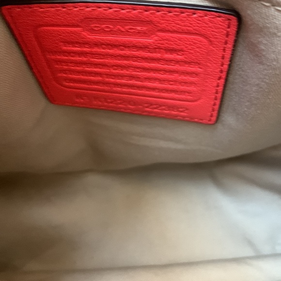 💥💥SOLD💥💥Coach Willis Crossbody - Picture 5 of 5